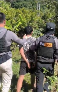 เจ้าหน้าที่สืบสวน จับตามหมาย สภ.แม่แตง หมายศาลจังหวัดเชียงใหม่